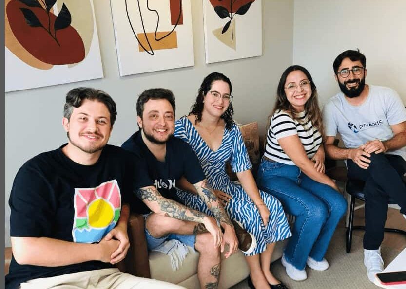 psicologos-equipe-praxis-joinville.jpg Equipe de psicólogos da Práxis em momento de integração na unidade de Joinville